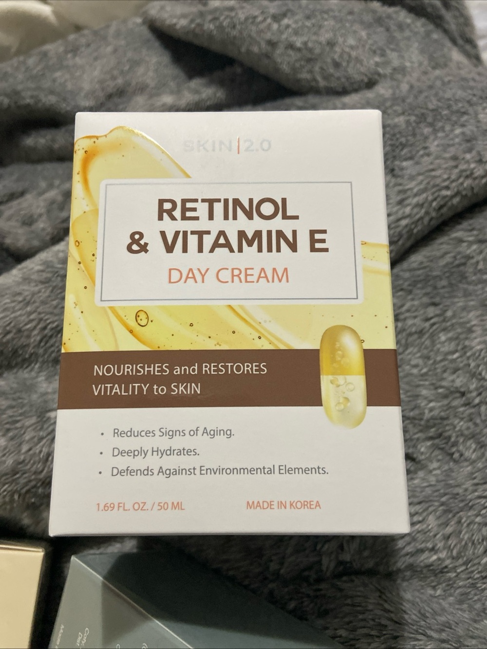 SKIN 2.0 RETINOL& VITAMIN E DAY CREAM  NOURISHES AND RESTORES VITALITY TO SKIN